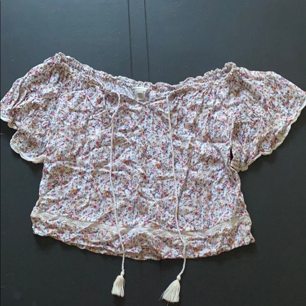 american eagle women’s off the shoulder floral top